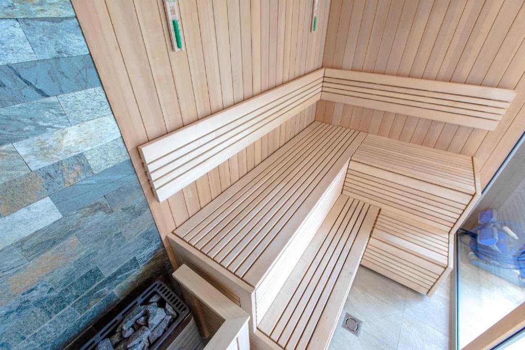 Apartament Faleza16 レバル エクステリア 写真